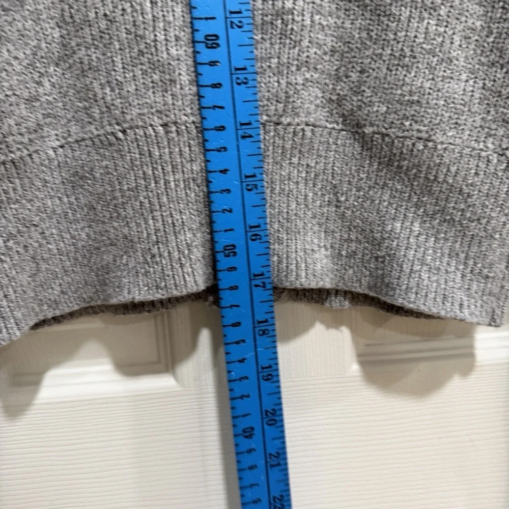 Women's Abercrombie And Fitch Grey Zip Up Collared Knit Size‎ 2XS